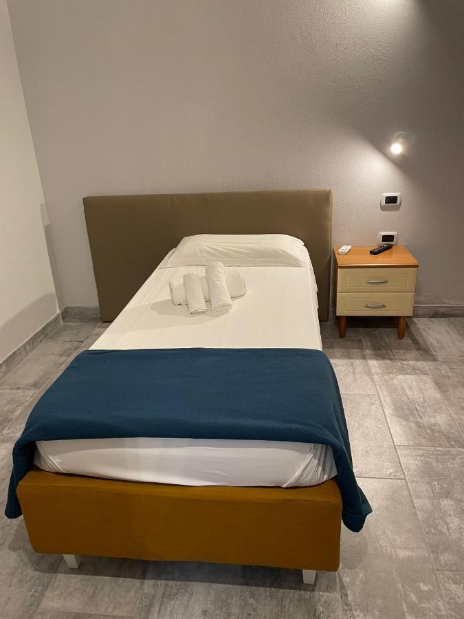 Casa Camere Pistis Assemini Esterno foto